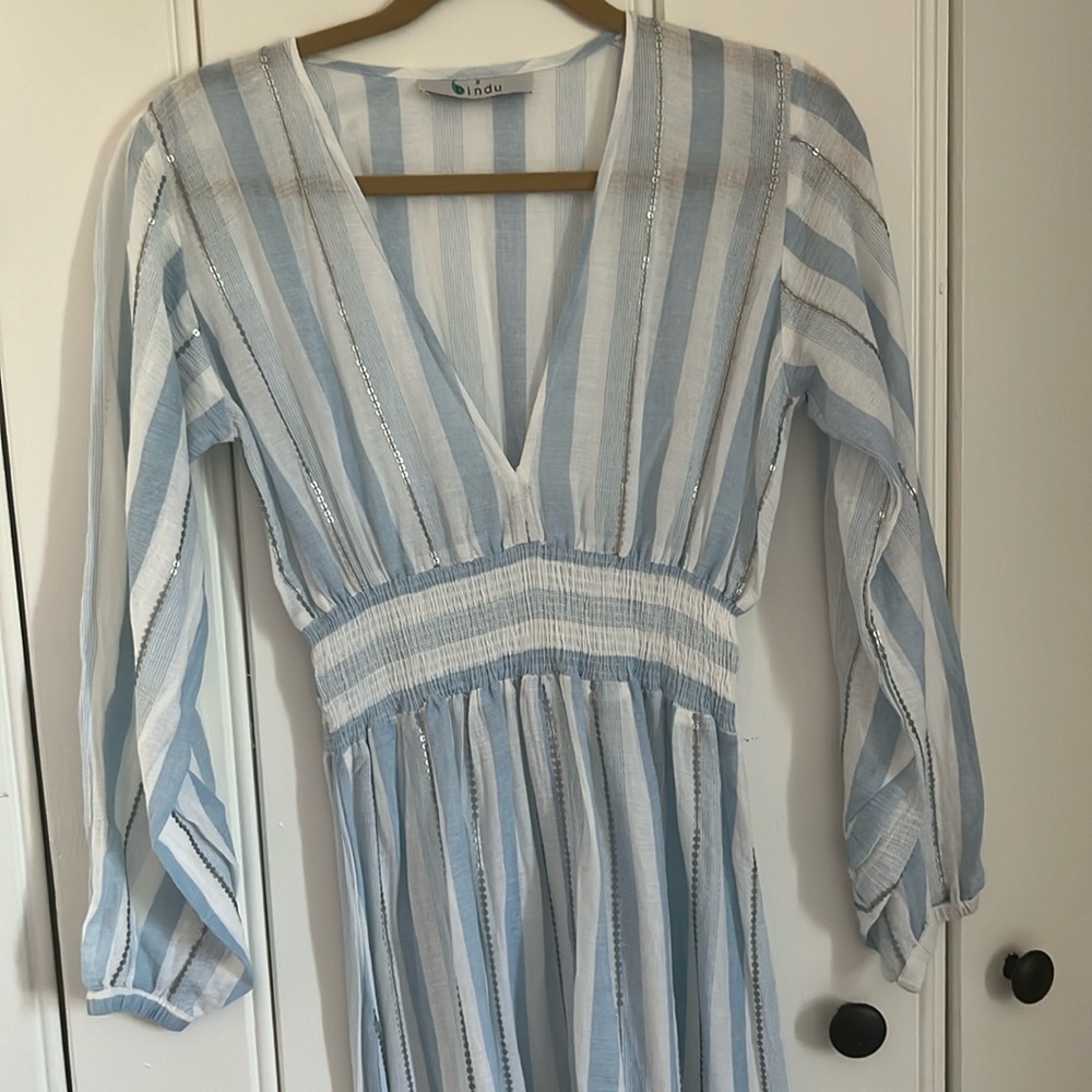 Long gorgeous pool cover up or dress for summer